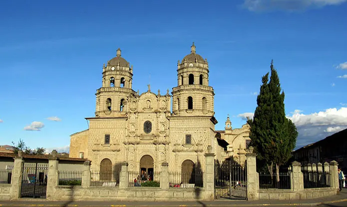 GPS y Rastreo Satelital en Cajamarca - Zonar