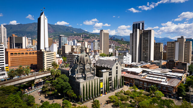 GPS y Rastreo Satelital en Medellín - Zonar